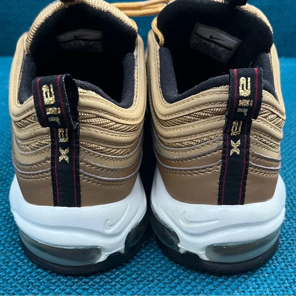 Men's Nike Air Max 97 OG Gold Sneakers Size 9.5 - Picture 5 of 10